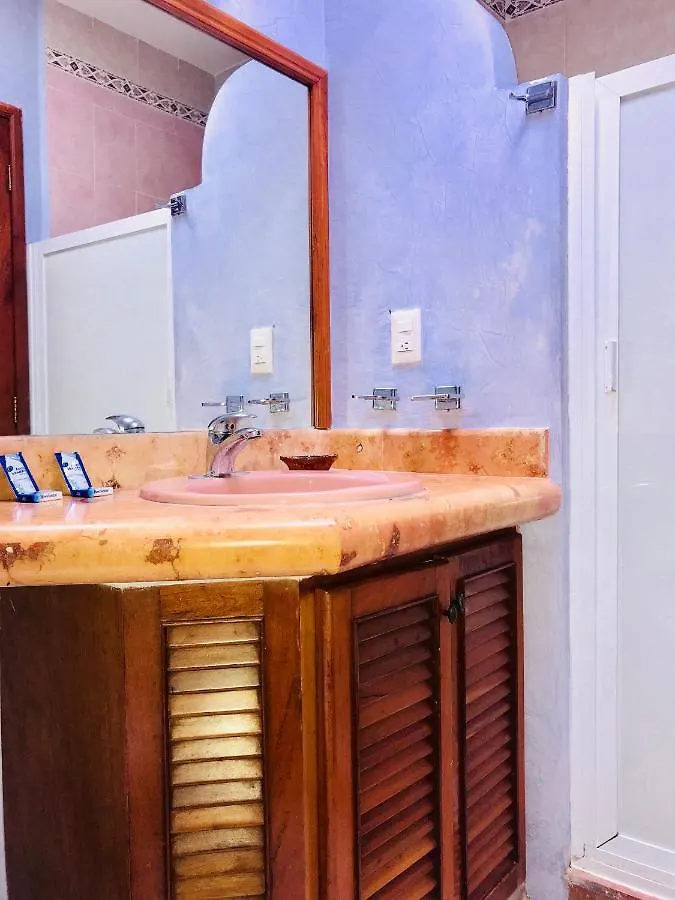 Guest house Sunrise Room In Stunning Villa Playacar Townhouse Stage 2 Playa del Carmen