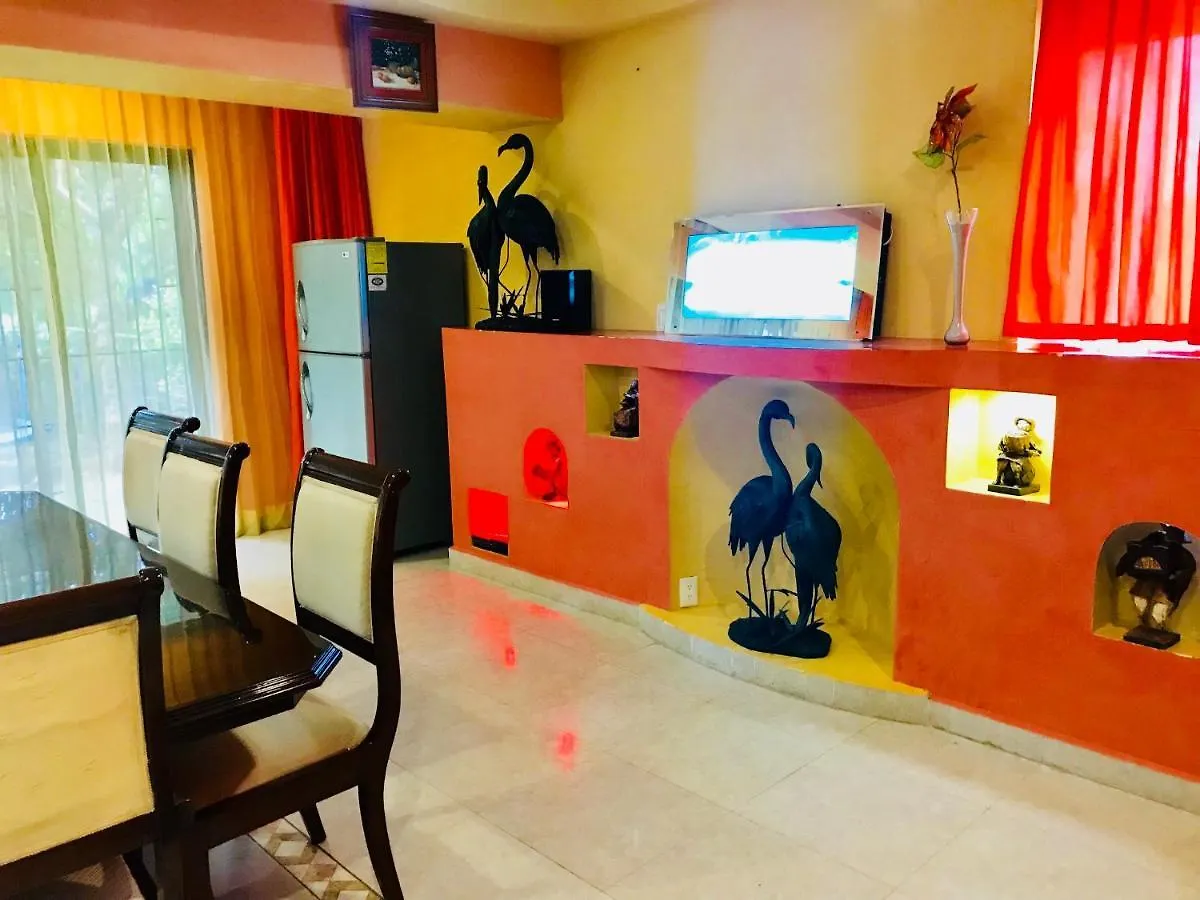 Sunrise Room In Stunning Villa Playacar Townhouse Stage 2 Playa del Carmen 2*,  Mexico