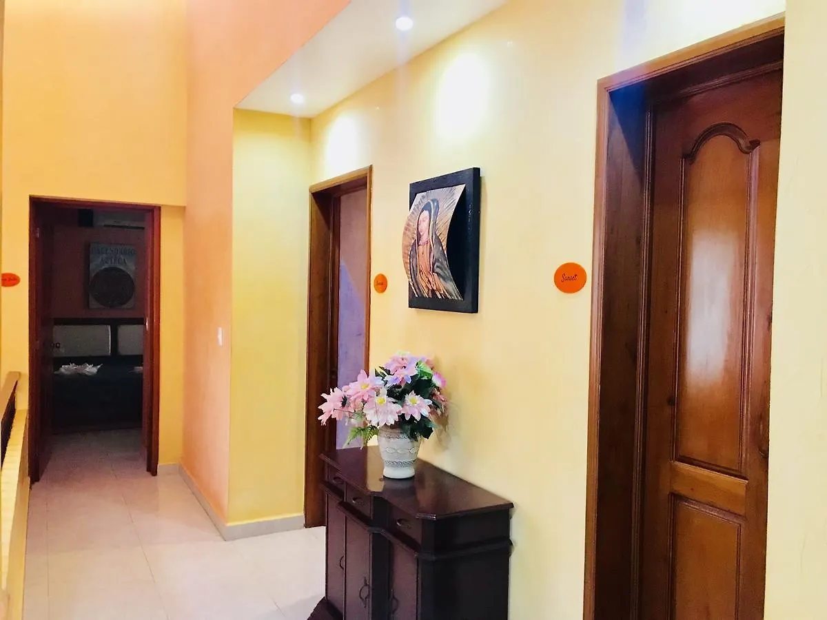 Sunrise Room In Stunning Villa Playacar Townhouse Stage 2 Playa del Carmen 2*,  Mexico